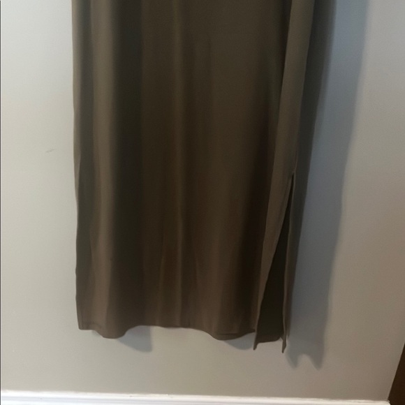 Casual Green Maxi Sheath Dress with Scoop Neck - Picture 5 of 5
